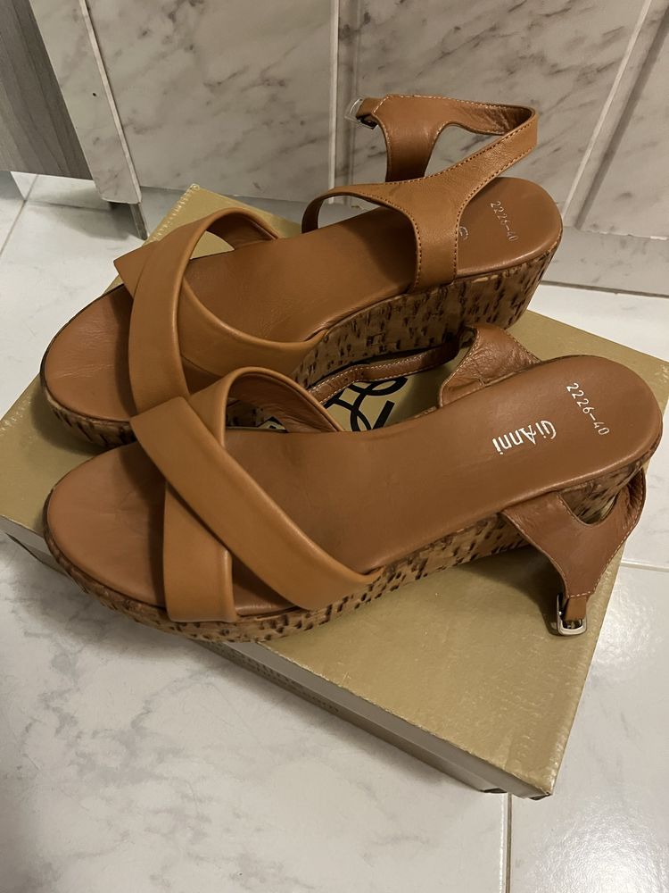 Дамски сандали GiAnni