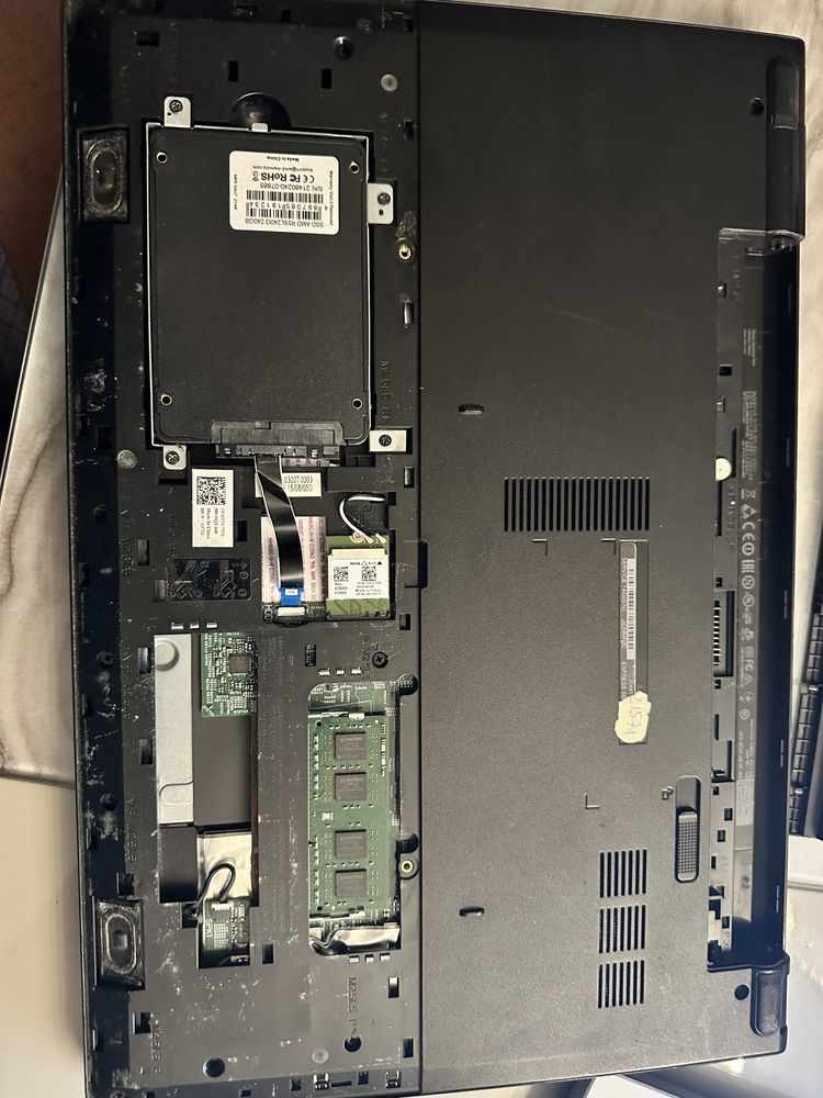 Ноутбук dell p47f