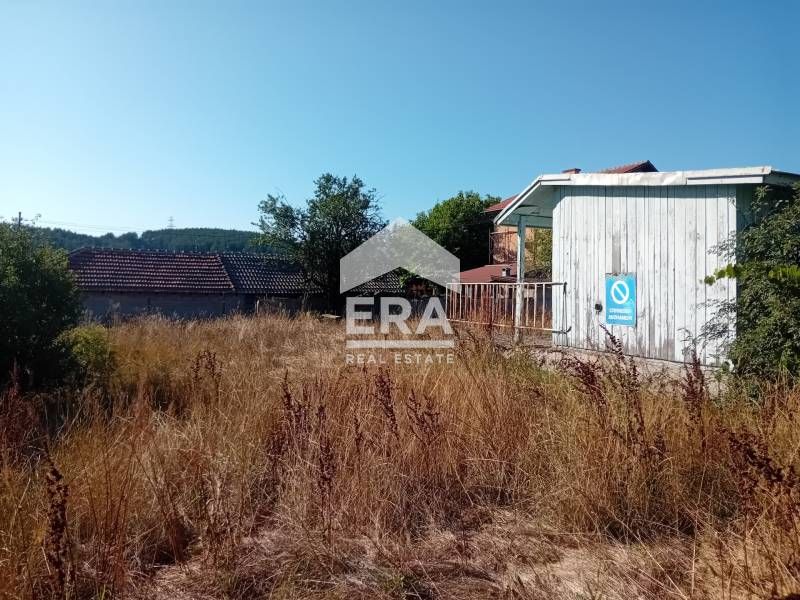 Ексклузивно Ера Тера продава парцел в китното с. Златуша, общ. Божурищ