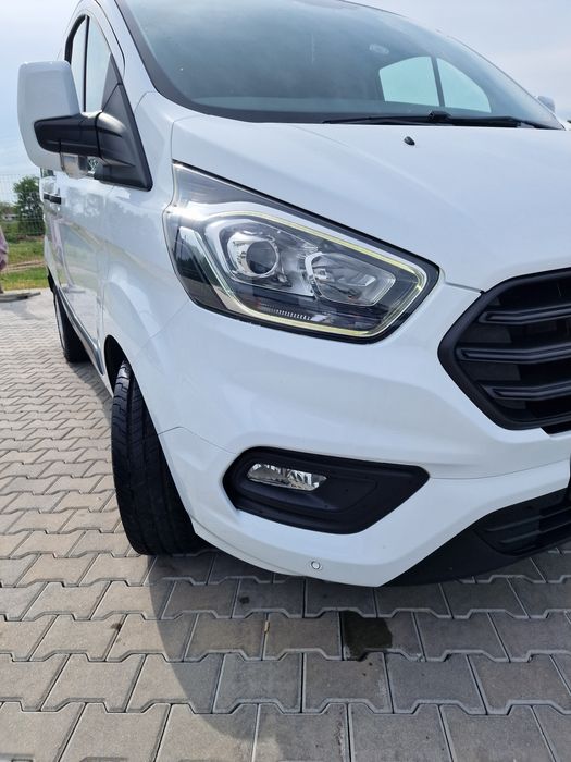 Ford custom 2019 sau schimb