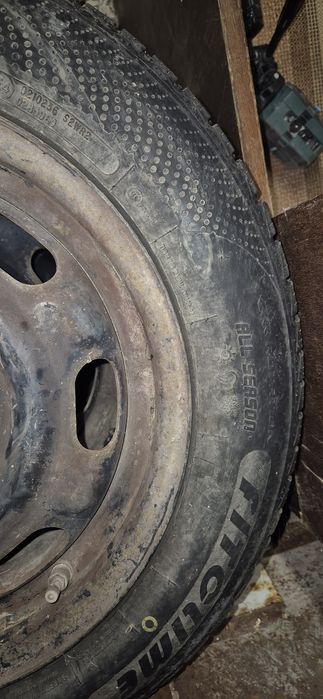 Гуми 14" всесезонни