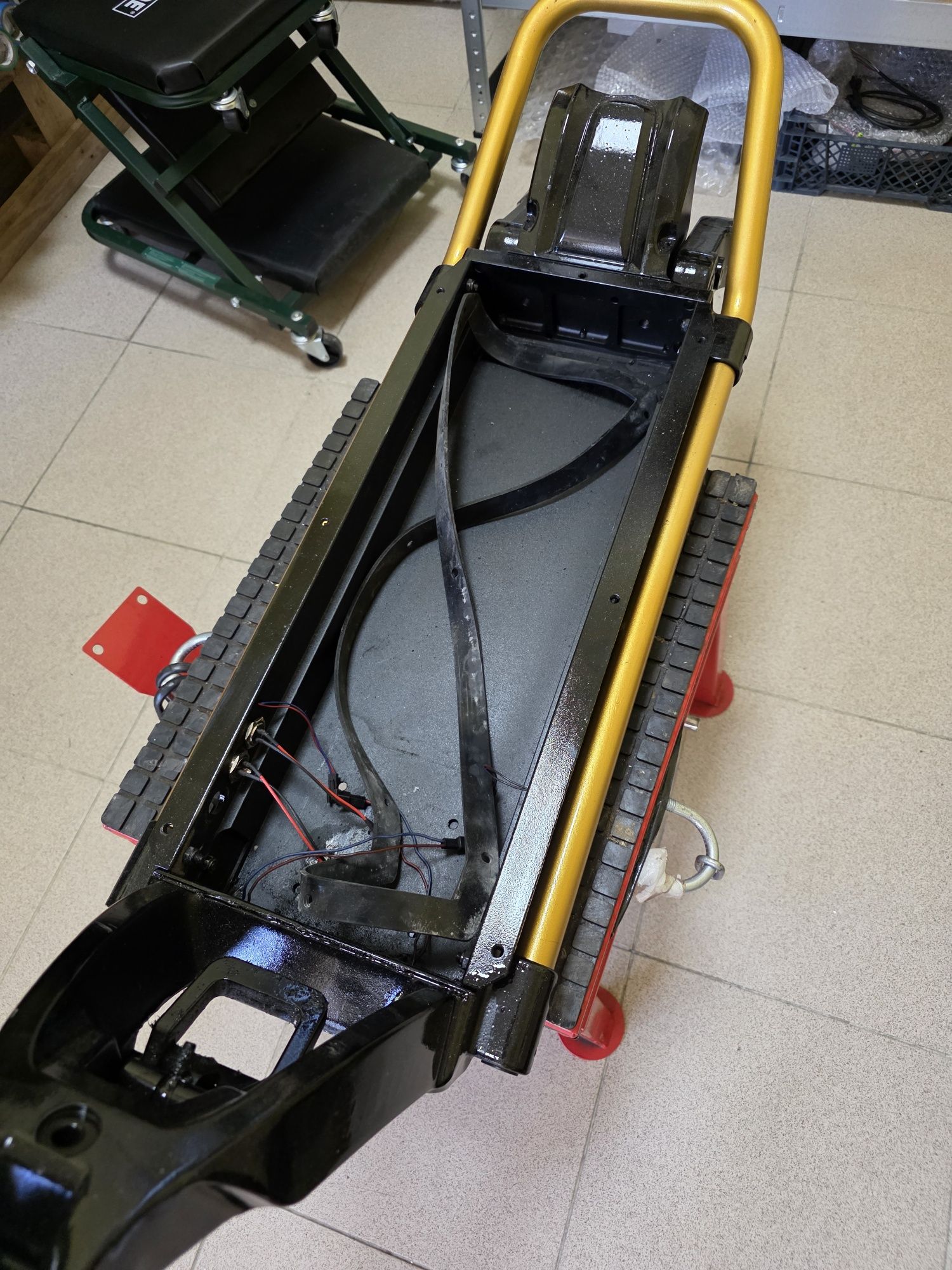 Рамка KaaboWolf King 11 с два мотора по 1200w