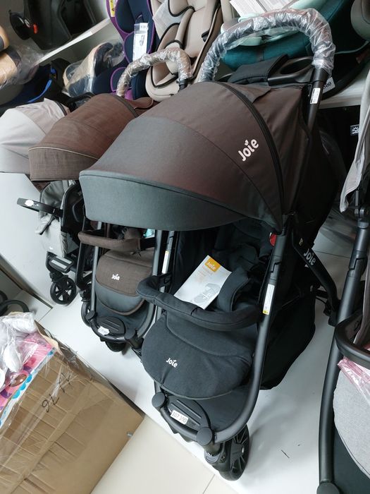 Коляска прогулочная Joie Litetrax, чёрного цвета