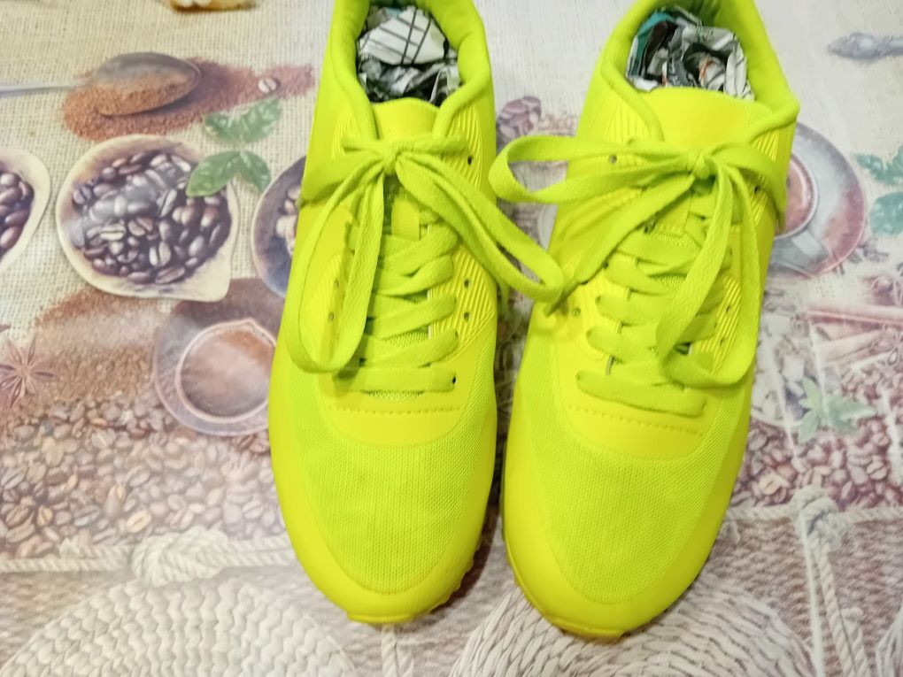 Найк Air Max-маратонки 40 номер