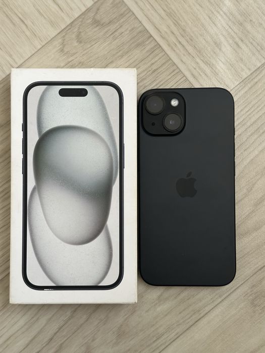 iPhone 15, черный новый почти 128гб