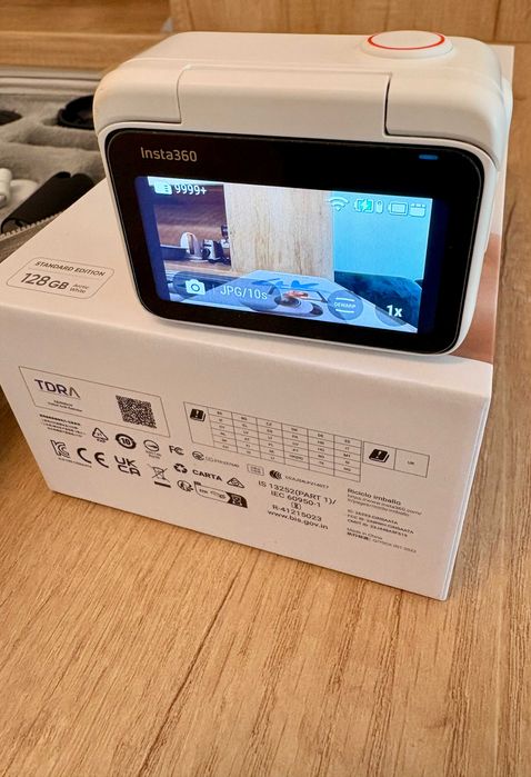 Продавам Action камера Insta360 GO 3S (4K, 128GB)