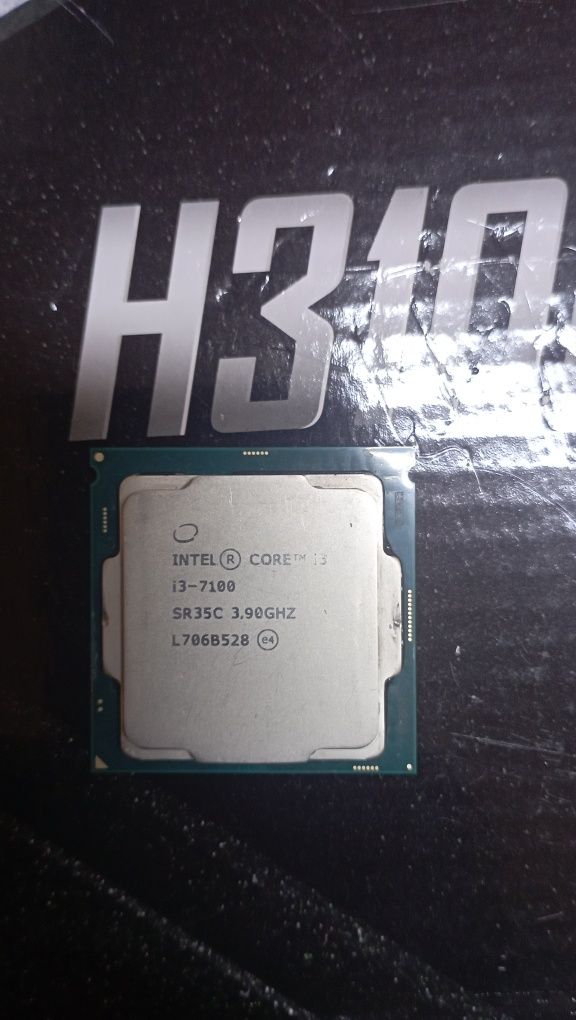 Core i3 7100  Apacer ddr4 8Gb (2666), VX Plus 500вт.