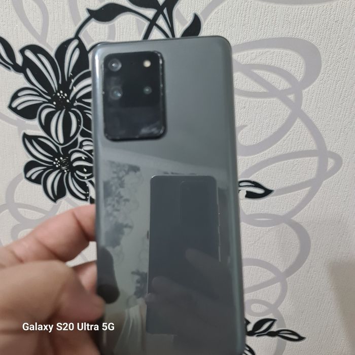 Samsung S20 ultra 12/256