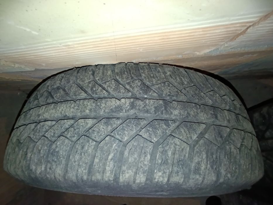 Гуми с желязни джанти R15 VW