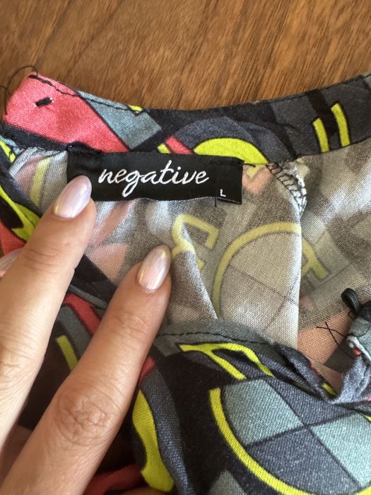 Negative-рокля с дълъг ръкав