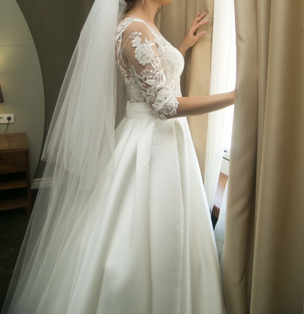 свадебное платье атласное