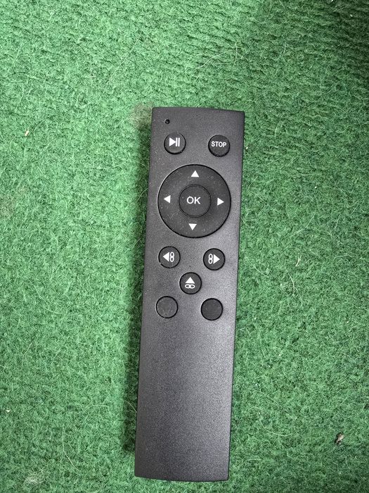 Робот за прозорци с дистанционно