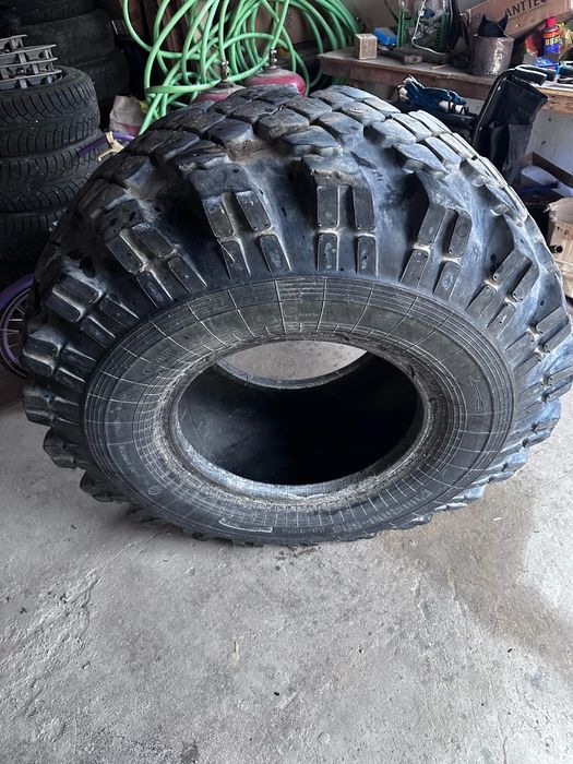 Урал грузовой машина шина