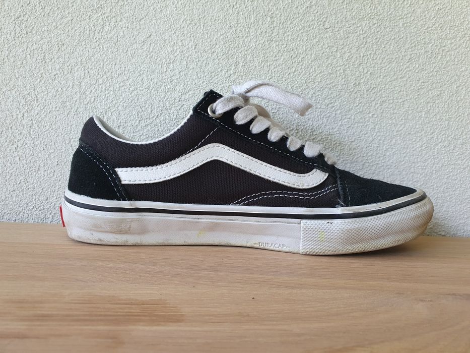 Vans skateboarding negrii