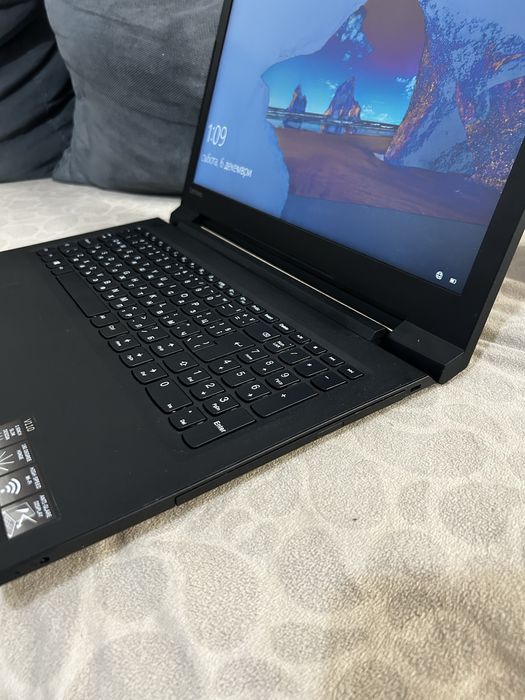 Офис лаптоп Lenovo V110