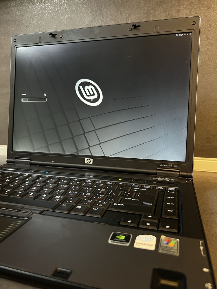 Лаптоп HP Compaq 8510w