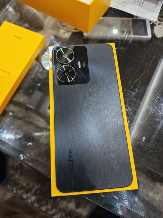 Телефон Realmi c55
