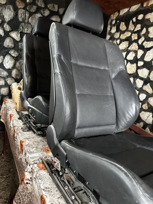 Vand scaune bmw e60 din piele