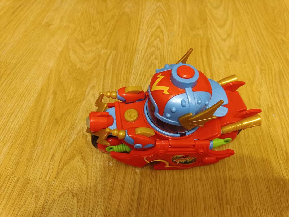 Superthings Kid Fury vehiculul superzings