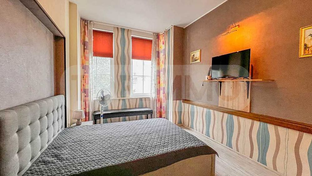 Бизнес имот в сграда паметник на културата в квартал Таляна