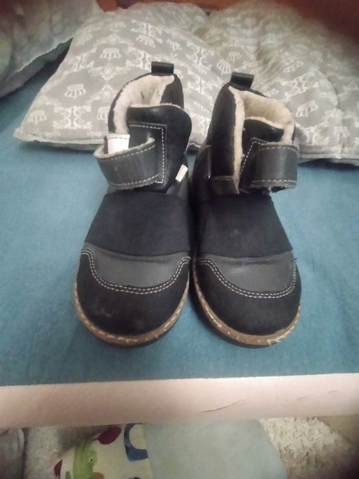 Детские осенние ботинки