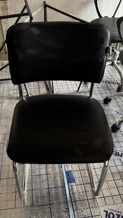 Ofisniy stul b/u Aiko brendidan