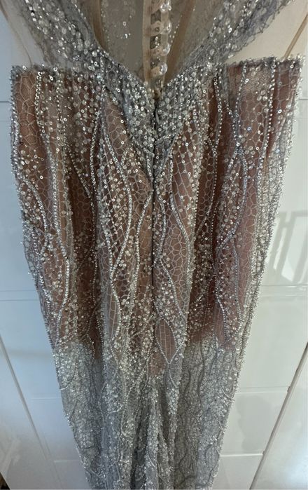 Абитуриентска рокля