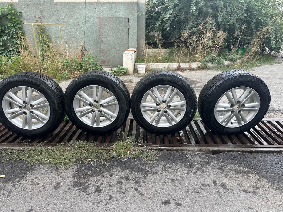 Шины зимние продается