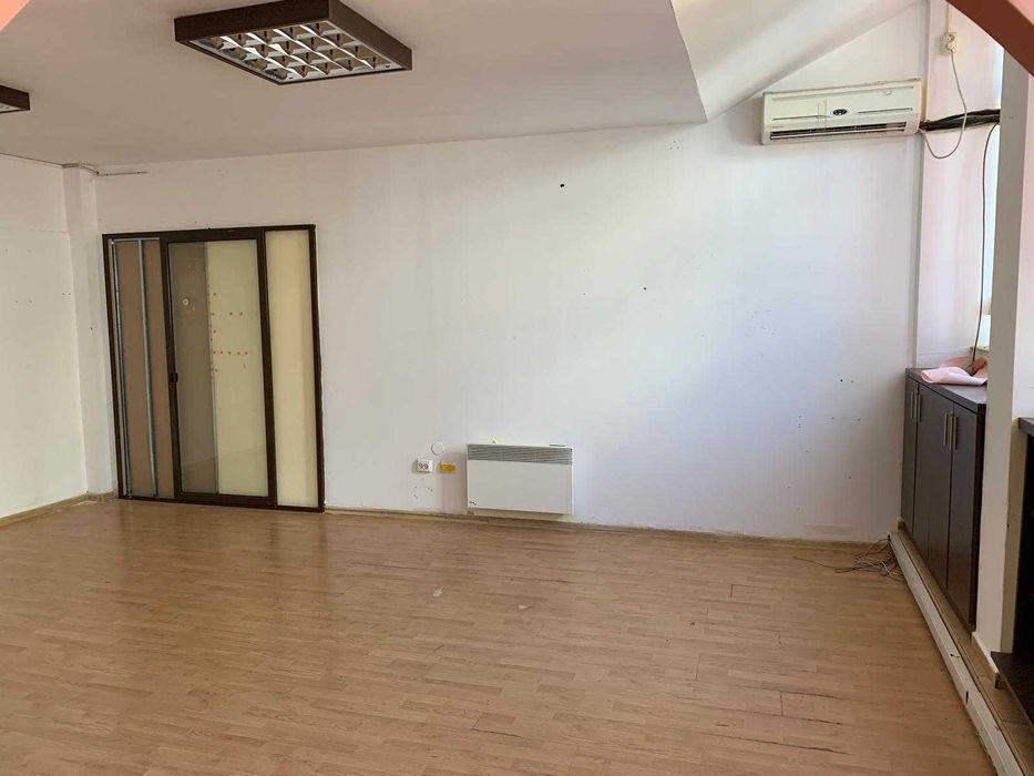 Spațiu pretabil pentru activități de depozitare/ producție