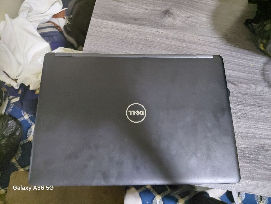 Deel noutbook , core i5 7 avlod