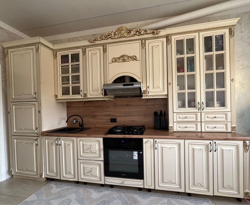 Кухонный гарнитур сатылады