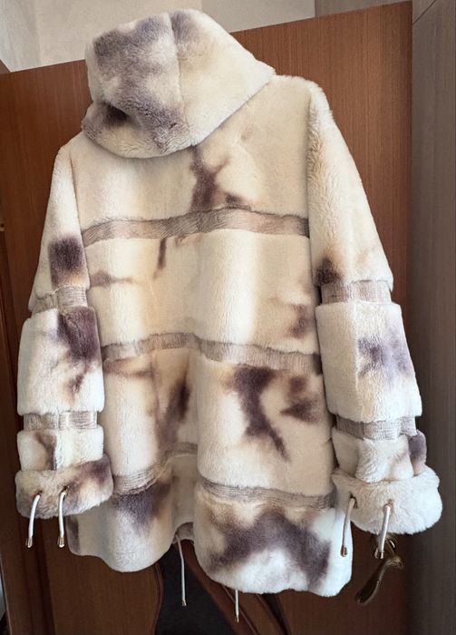 Продам дубленку -шубу (двухсторонняя)