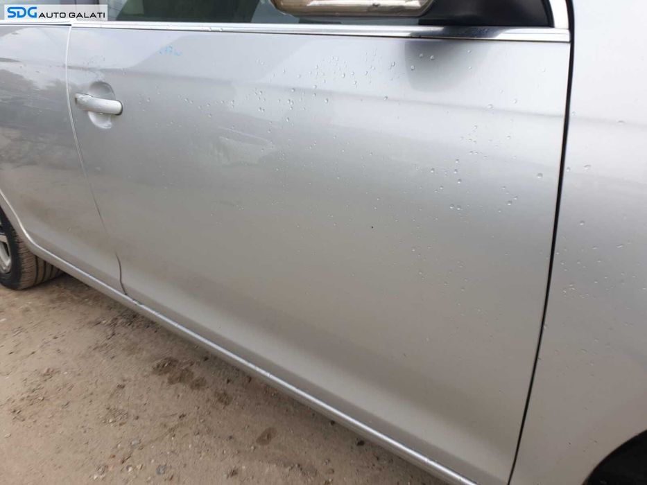 Usa Usi Portiera Portiere Dreapta Fata Dezechipata cu Defect Culoare LA7W Volkswagen Jetta 2006 - 2011 Cod pdfdcdg6b1
