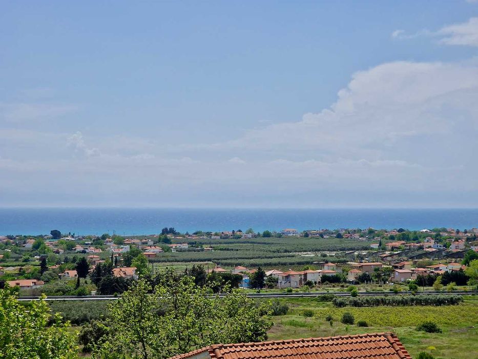 Къща с 4 спани и 3 бани с панорамна гледка към морето Карияни, Кавала.