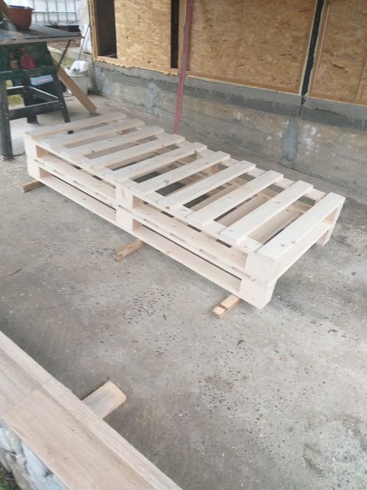 Ramă pat   stil palet