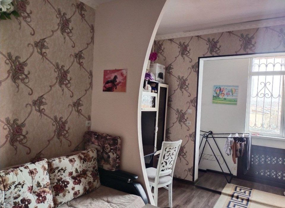 Юнусабад 14  2 комн/ 6 этаж/ 9 этажный дом отдельный входБоходир