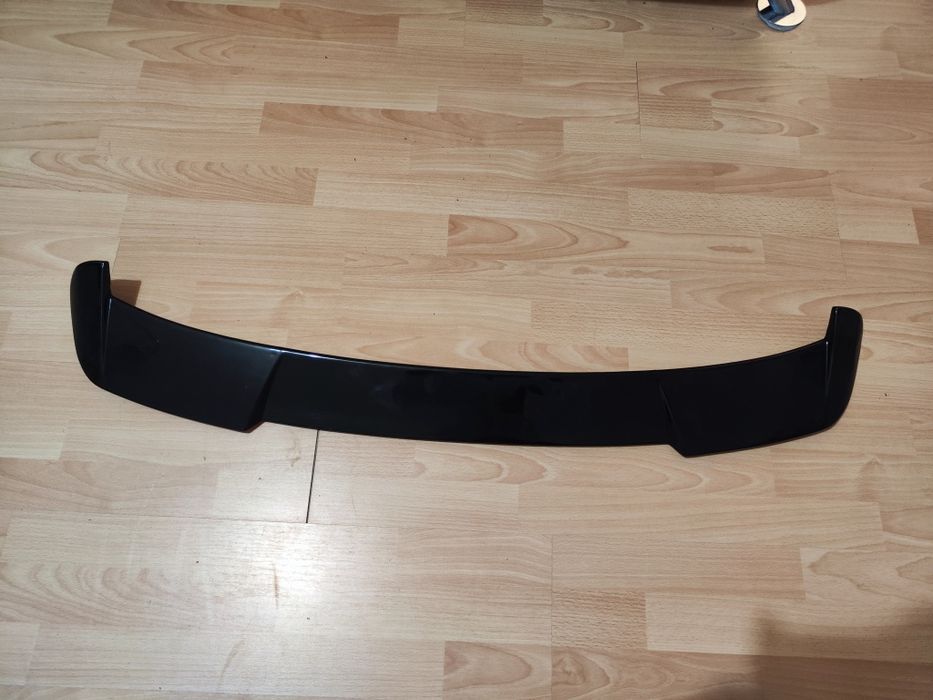 Eleron  sport tuning luneta portbagaj VW Volksvagen Passat B6 B7 Break