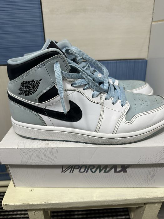 Air Jordan 1 Mid