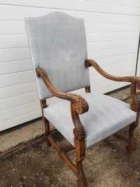 Старинно масивно Кресло Трон .С красива дърворезба.Внос Франция