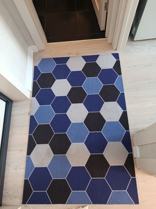 Продам коврик, размер 80*120, цена 5000