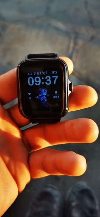 Смарт часовник две за 1