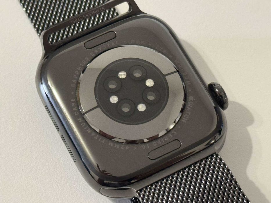 Бартер! Нов! Гаранция! Apple Watch 10 Titanium Cell 42mm Milanese Loop