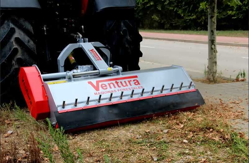 Tocător resturi vegetale cu deplasare laterala pt tractoare 50-95 cai