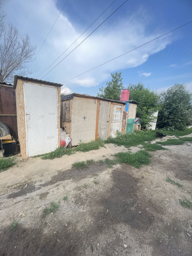Срочно продам дом барачного типа хорошо уступлю