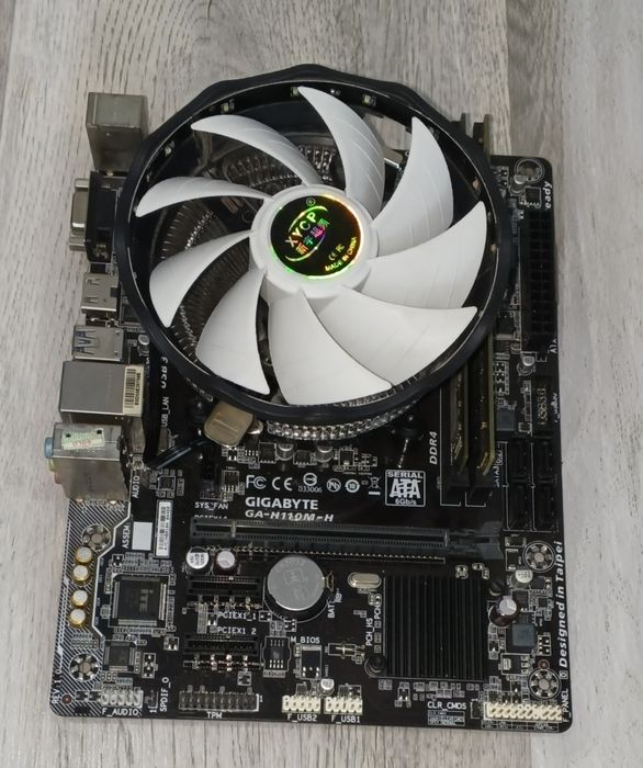 Продается i3 7100 Gigabyte h110m +4gb