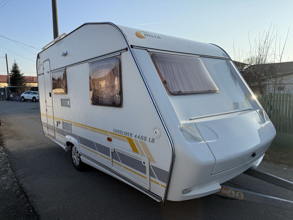 Rulota Delta Euroliner 4400,an2006,4 pers,fransbed,baie,wc fix