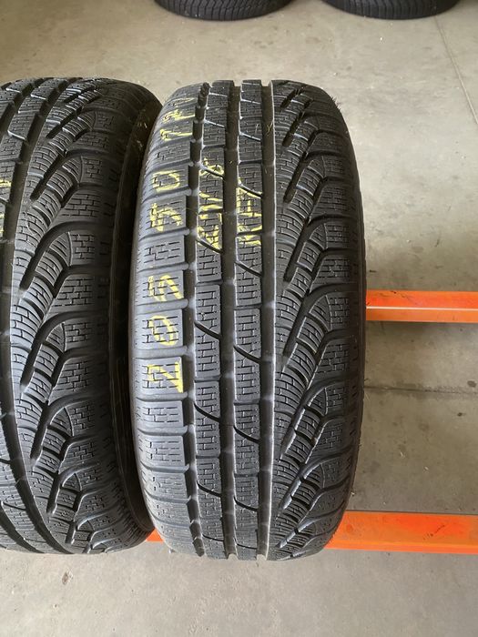 Anvelope iarna 205/50/17 Pirelli Sottozero 2 RFT 205 50 17 R17