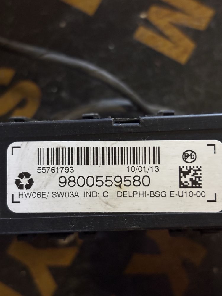 Peugeot 208 1.6 hdi 2014 година ABS контрол модул