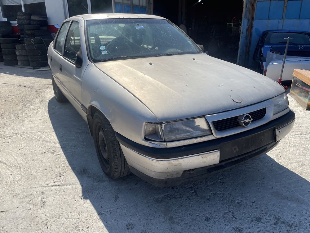 Opel Vectra A 1.6 75hp 1990г На Части