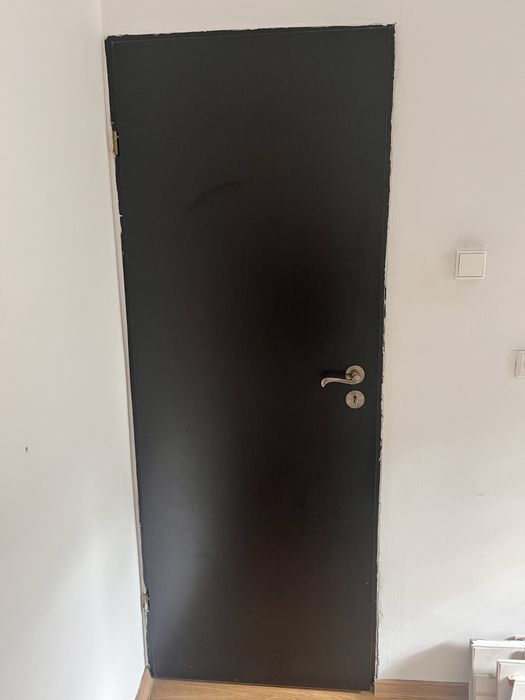 Uși de vânzare în stare bună